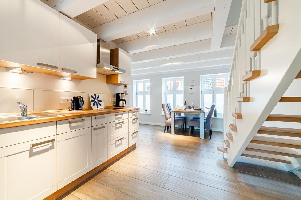 Haus Am Siel 01, Zentral Mit Eigenem Steg Villa Greetsiel Eksteriør billede